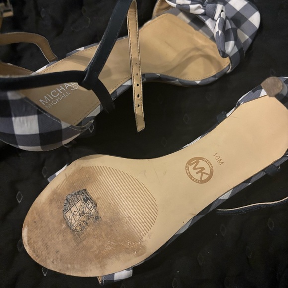 Checkered Micheal Kors Heels - Picture 5 of 5